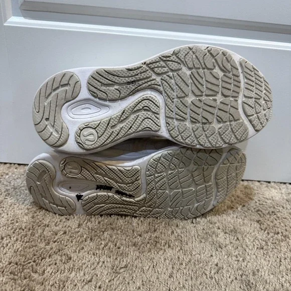 Lululemon Blissfeel Run 2 Shoes Womens Size 8 White Running Sneakers Cushioned - Picture 8 of 10